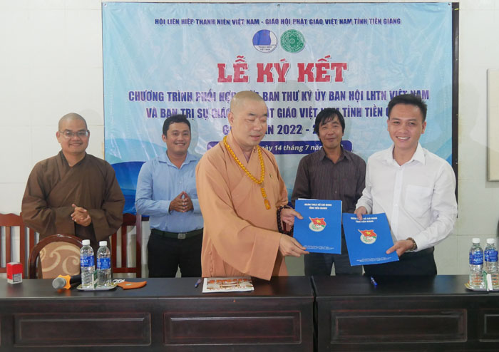 Tiền Giang: Ban Trị sự Phật giáo và Ủy ban Hội LHTN Việt Nam tỉnh ký kết chương trình phối hợp hoạt động giai đoạn 2022 - 2025
