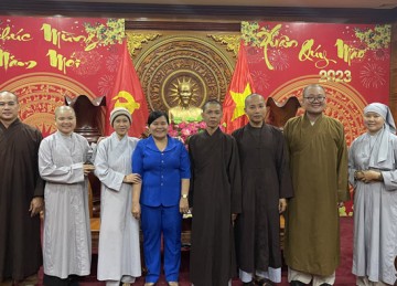 H.Cai Lậy: Ban Trị sự Phật giáo chúc Tết lãnh đạo Chính quyền và khánh chúc chư Tôn đức Chứng minh dịp Xuân Quý Mão