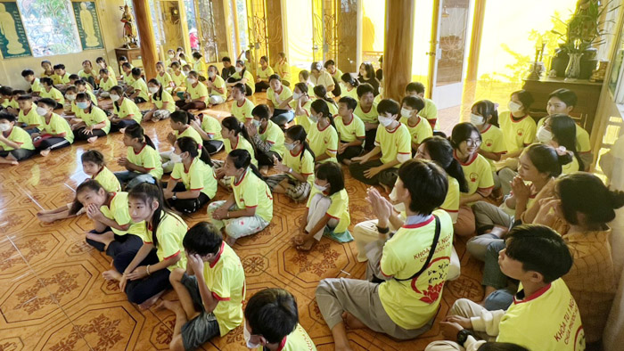 H.Cai Lậy: Chùa Phước Hội tổ chức Khóa tu định kỳ cho các em Thanh Thiếu niên 