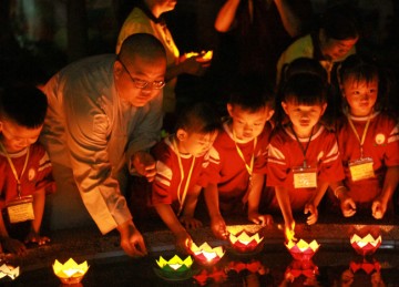 Tiền Giang: “Ngọn lửa Yêu thương” tại Trại hè Trí Đức của Trường Mầm non Tịnh Nghiêm năm 2023
