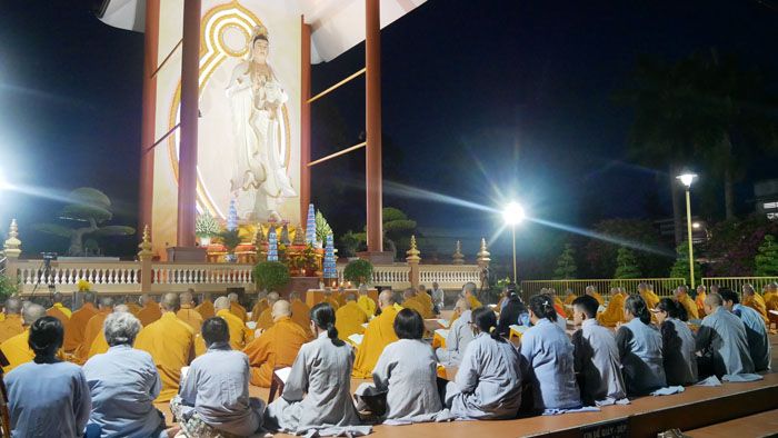 Tiền Giang: Trang nghiêm lễ vía Bồ Tát Quán Thế Âm tại chùa Vĩnh Tràng