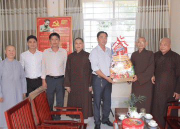 H.Gò Công Tây: Ban Trị sự Phật giáo huyện thăm và chúc Tết lãnh đạo các ban ngành