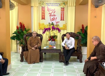 Tiền Giang: Lãnh đạo Công an tỉnh chúc Tết chư tôn Giáo phẩm BTS Phật giáo 