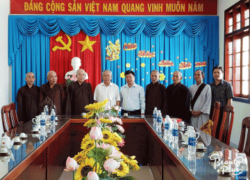 H. Tân Phú Đông: Thường Trực Ban Trị Sự Phật Giáo Huyện Chúc Tết Lãnh Đạo Các Ban Ngành