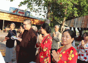 H.Cai Lậy: Đạo tràng Địa Tạng chùa Kim Phước tổ chức phóng sanh hộ mạng đầu năm Canh Tý