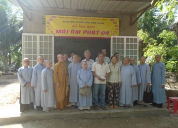 Tiền Giang: Phân Ban Ni Giới Bàn Giao Nhà "Mái Ấm Phật Đà" Tại Huyện Châu Thành