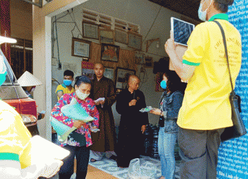 H.Châu Thành: Chùa Bửu Linh tiếp tục hỗ trợ bà con địa phương vượt qua hạn mặn