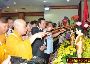Giáo hội Trang nghiêm kính mừng Đại lễ Phật Đản tại chùa Quán Sứ, Hà Nội