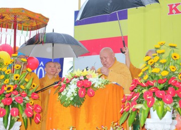 Tiền Giang: Ban Trị Sự GHPGVN Tỉnh Cử Hành Đại Lễ Phật Đản PL.2561 – DL. 2017