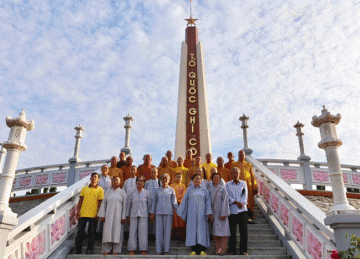 H. Cái Bè: Ban Trị Sự Viếng Nghĩa Trang Mùa Phật Đản