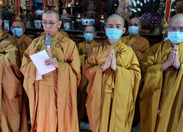 H.Cái Bè: Thường trực Ban Trị sự Phật giáo huyện viếng tang lễ cố Thượng tọa Thích Thiện Quảng tân viên tịch