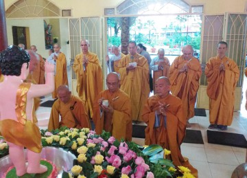 H.Cai Lậy: Ban Trị sự Phật giáo huyện tổ chức lễ Tắm Phật kính mừng Phật Đản PL.2565