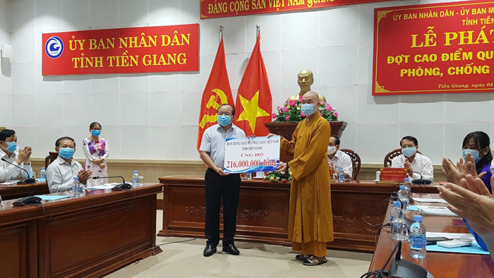 Tiền Giang: Phật giáo tỉnh ủng hộ hơn 200 triệu đồng cho quỹ phòng chống dịch Covid-19