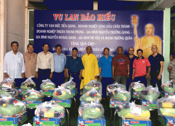 H.Châu Thành: Chùa Phước Lâm tặng 1200 phần quà cho người nghèo nhân mùa Vu lan
