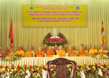 Tiền Giang: Trường TCPH tổ chức Lễ Tốt nghiệp Cao đẳng Phật học K.II, Trung cấp K.VII, tổng Khai giảng các khóa đào tạo năm học 2020 – 2021