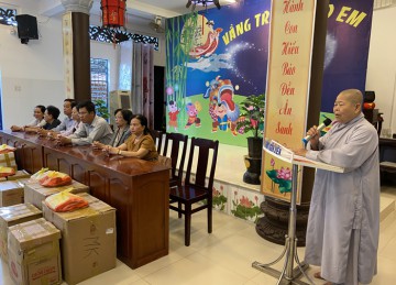 Tiền Giang: Chùa Tịnh Nghiêm vừa chuyển giao hơn 16 ngàn bánh Trung thu đến các Trường Tiểu học và Mầm Non trong tỉnh