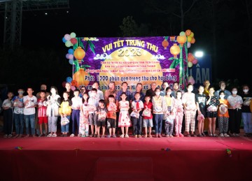 H.Châu Thành: Ban Trị sự Phật giáo huyện tổ chức vui Trung thu cho hơn 1000 en thiếu nhi