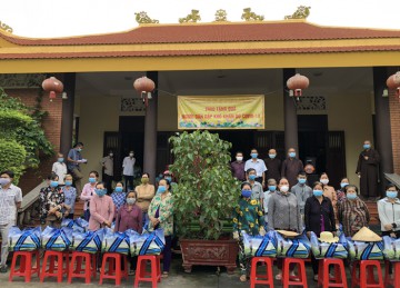 H.Châu Thành: Ban Trị Sự Phật giáo vừa trao tặng 3.200 phần quà hỗ trợ người dân sau giãn cách xã hội