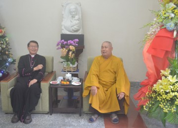 TIỀN GIANG: Ban Trị Sự Phật Giáo Tỉnh Chúc Mừng Lễ Giáng Sinh