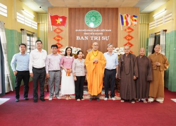 Tiền Giang: Lãnh đạo Ban Tôn giáo chúc Tết chư tôn Giáo phẩm BTS Phật giáo tỉnh và Trường Trung cấp Phật học