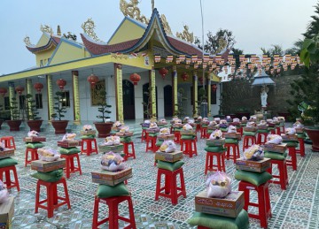 H.Chợ Gạo: Chùa Khai Minh tặng 200 phần quà xuân đến các hoàn cảnh khó khăn