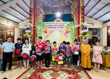 H.Chợ Gạo: Chùa Hòa Minh tổ chức trao quà Trung thu cho các em thiếu nhi