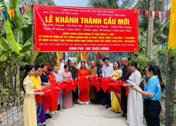 Tiền Giang: Ban TTXH Phật giáo tỉnh kết hợp chùa Phú Khánh tổ chức khánh thành cầu nông thôn 