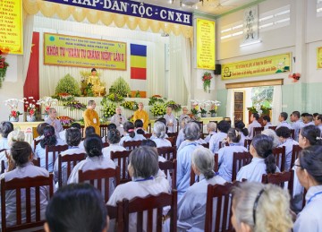 Tiền Giang: Buổi giao lưu Phật pháp tại khóa Huân tu Chánh niệm lần thứ 2