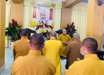 H.Gò Công Tây: Thường trực BTS Phật giáo huyện  khánh tuế chư Tôn đức và chúc tết lãnh đạo Ban Tôn giáo tỉnh
