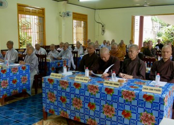 TP.Mỹ Tho: Phật giáo thành phố tổ chức Bố tát tập trung và họp lệ kỳ tháng 8 năm Quý Mão