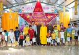 TX.Cai Lậy: Ban Từ thiện xã hội Phật giáo tỉnh kết hợp chùa Long Phước tặng quà Tết Trung thu cho thiếu nhi 