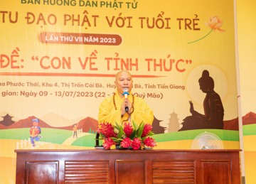 Tiền Giang: Thượng tọa Thích Nhuận Đức thuyết giảng chủ đề “Bóng Cả Đời Con” tại khóa tu Tuổi trẻ với Đạo Phật năm 2023