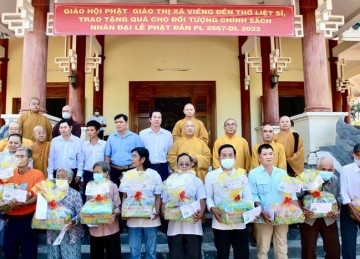 TX.Gò Công: Ban Trị sự tổ chức viếng đền thờ Liệt sĩ và từ thiện nhân lễ Phật đản PL.2567