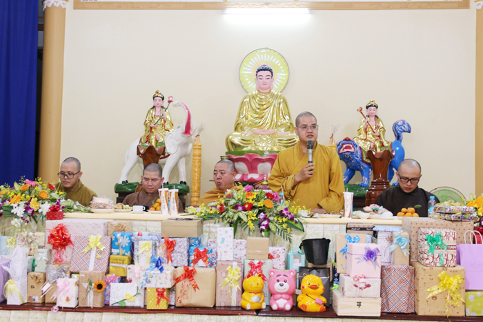 Tiền Giang: Trường Trung cấp Phật học tổ chức Họp mặt đón Tết Dương lịch 2024
