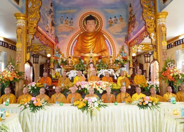 Tiền Giang: Trường Trung cấp Phật học tổ chức Đại lễ Vu lan – Tạ pháp – Dâng Ca-sa PL.2567